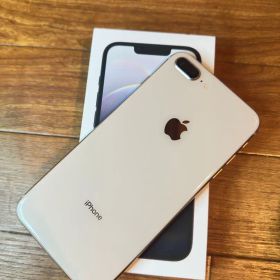 カ*T様 iPhone8 plus 64GB simフリー