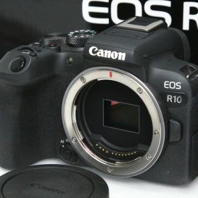 【中古】【美品】キヤノン EOS R10 ボディ（センサー清掃済） CA01-R3561-2K3 Canon RFマウント APS-C EVF 中古