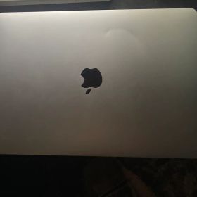 MacBookAir 2020 13.3インチM1 8GB 256GB