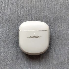 【中古】BOSE QuietComfortUltraEarbuds(第1世代)白 QuietComfort Ultra Earbuds 新品 6,980円 中古 5,490円 | ネット最