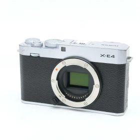【中古】 《並品》 FUJIFILM X-E4 ボディ シルバー【センサークリーニング/各部点検済】 [ デジタルカメラ ]