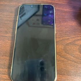 iPhone 13 ホワイト 本体 背面ひびあり 256gb