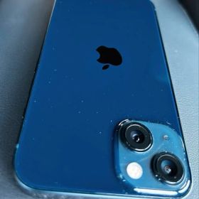 iPhone13本体＋未使用充電ケーブル・箱