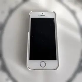 iPhone5s 32G本体 ゴールド おまけ キティちゃん カバー付き