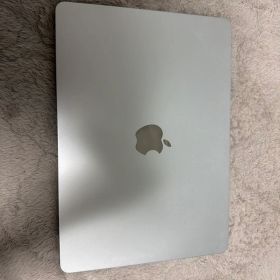M2 MacBook Air 13.6インチ 16GB/256GB /シルバー