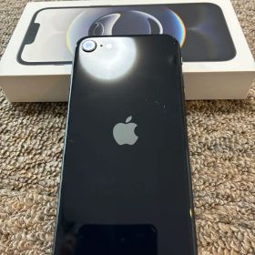 iPhoneSE 本体 第3世代 64GB SIMフリー