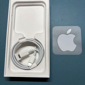 【状態良】iPhone SE3/64GB