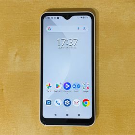 アローズ(arrows)のdocomo版 SIMフリー arrows F-51B 本体 ホワイト(スマートフォン本体)