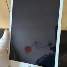 【超美品】Apple iPad mini2 64GB シルバー Wi-Fiモデル