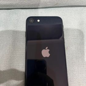 iPhone SE (第3世代) ブラック 本体