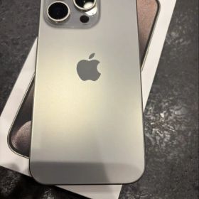 Apple iPhone 15 Pro 128gb本体 ブラックチタニウム