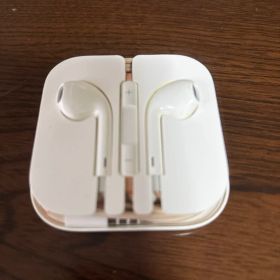 【純正】Apple EarPods 有線イヤフォン 3.5mmジャック