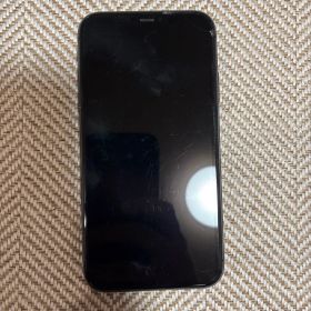 Apple iPhone11 ブラック 本体