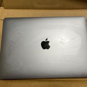 MacBook Pro 2022 Ｍ２ 13インチ 16GB