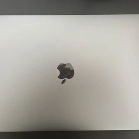 Apple MacBook Air スペースグレイ M1チップ