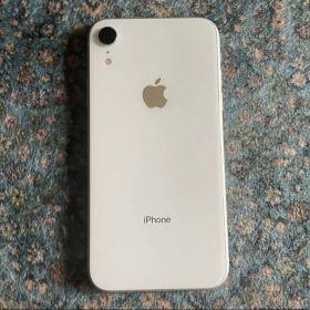 【美品】iphoneXR ホワイト ストレージ余裕の128GB バッテリー良好