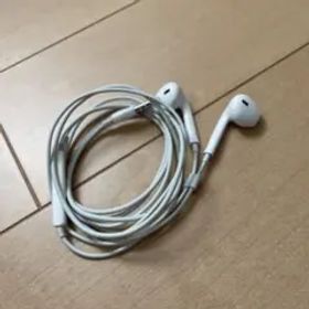 【美品】Apple EarPods 有線イヤフォン ホワイト