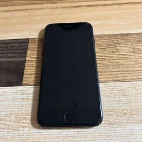 Apple iPhone 7 128GB ブラック 本体