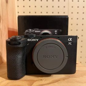 【美品】SONY α7CII ミラーレスデジタル一眼「ILCE-7CM2」箱あり