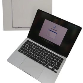 【Apple】アップル『MacBook Air / 13inch / M4 10コア/8コア / 16GB / 256GB / シルバー』MW0W3J/A 2025 ノートパソコン 1週間保証【中古】