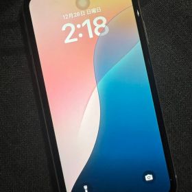 Apple iPhone 11 ホワイト 本体 SiMフリー