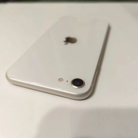 Apple iPhone SE3 スターライト 64GB