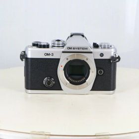 【中古】OM SYSTEM OM-3 ボディ ランク：AB+「カメラのナニワ 梅田買取センター在庫」【デジタル一眼】商品コード：2221091030365