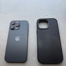 ケース付き iPhone 16 pro max 256GB ブラック 本体