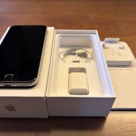 ⭐️iPhone SE 第2世代 64GB ホワイト SIMフリー⭐️超美品⭐️