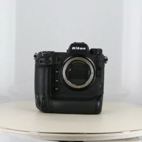 【中古】 (ニコン) Nikon Z 9 ボデイ【中古カメラ デジタル一眼】 ランク：AB