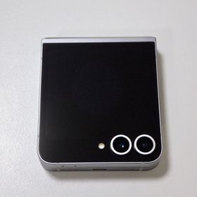 超美品 SIMフリー docomo Galaxy Z Flip6 シルバーシャドウ