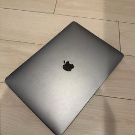 MacBook Pro 2017 8GB 13.3インチ