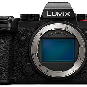 【中古】パナソニック(Panasonic) フルサイズ ミラーレス一眼カメラ ルミックス S5 ボディ 小型 軽量モデル ブラック DC-S5-K