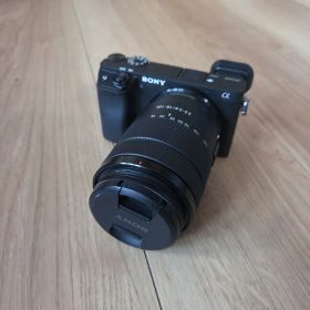 SONY α6400 ミラーレスカメラ 18-135mmレンズ付き