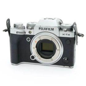 【中古】 《並品》 FUJIFILM X-T4 ボディ シルバー 【インジケーターランプヒンジ部液晶部品交換/各部点検済】 [ デジタルカメラ ]