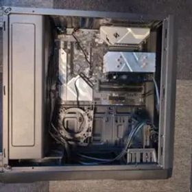 i5 11400f マザーボード、pcケース込み