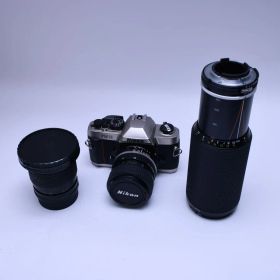 フィルムカメラ Nikon FM10レンズ3本 電池付き