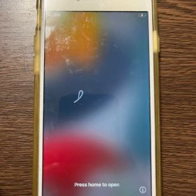 iPhone 7 ゴールド 本体 docomo