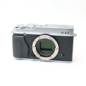 【中古】 《難有品》 FUJIFILM X-E2 ボディ シルバー [ デジタルカメラ ]
