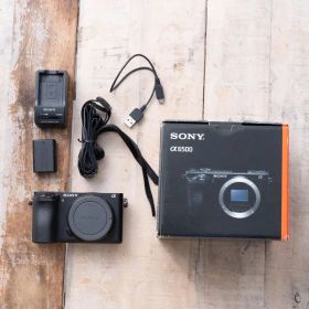 Sony α6500 ミラーレスカメラ 本体