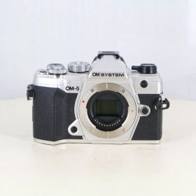 【中古】(オーエムシステム) OM SYSTEM OM-5 ボデイ シルバー