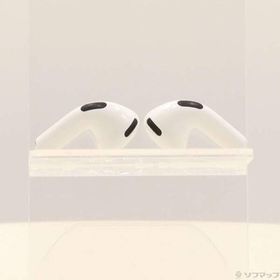 〔中古〕Apple(アップル) AirPods 4 アクティブノイズキャンセリング搭載 MXP93J／A〔349-ud〕