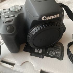 canon eoskiss x9