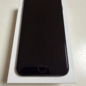 美品 Apple iPhone SE (第2世代) ブラック 64GB