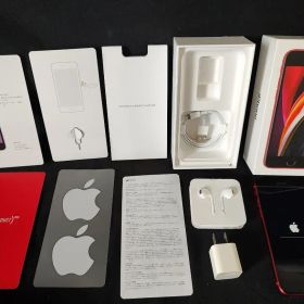 iPhoneSE 第二世代 64GB 赤 au 箱付属品、バッテリー劣化あり