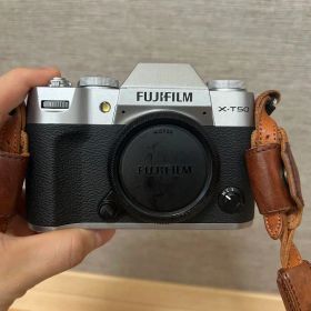 FUJIFILM XT50 ミラーレス一眼