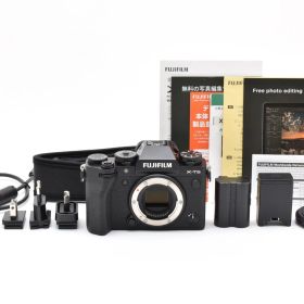 シャッター回数17324回！！■極上品■ FUJIFILM X-T5 ボディ ブラック F X-T5-B