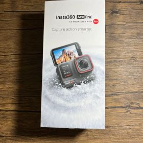 Insta360 Ace Pro 本体