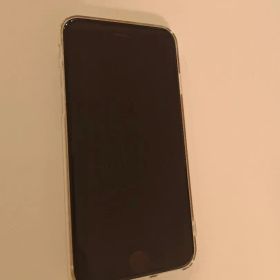 Apple iPhone SE 第二世代 128GB SIMフリー