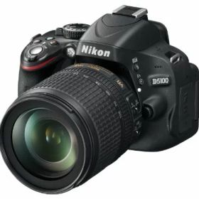 【中古】「非常に良い」Nikon デジタル一眼レフカメラ D5100 18-105VR レンズキット